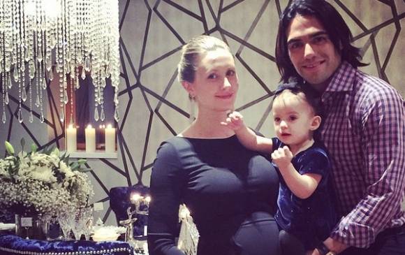 La imagen la compartió Lorelei Taron al recibir el año nuevo. FOTO Instagram @loreleitaron