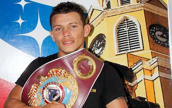 Escandón fue campeón latino antes del título supergallo de la AMB (interino). FOTO cortesía