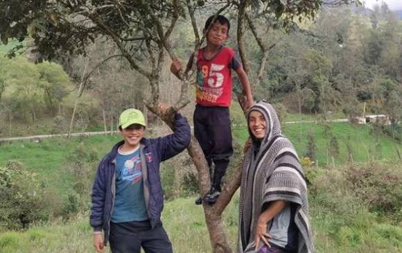 David Arley, Jaime y Nubia Gaona, la familia campesina que narra su vida y enseña a cultivar en YouTube. FOTO INSTAGRAM @NUBIAEHIJOS