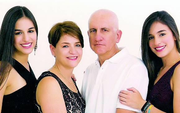 Los cuerpos de Carlos Mario, Soraida, Juliana y Manuela, fueron traídos ayer desde Estados Unidos a Medellín. FOTO Cortesía