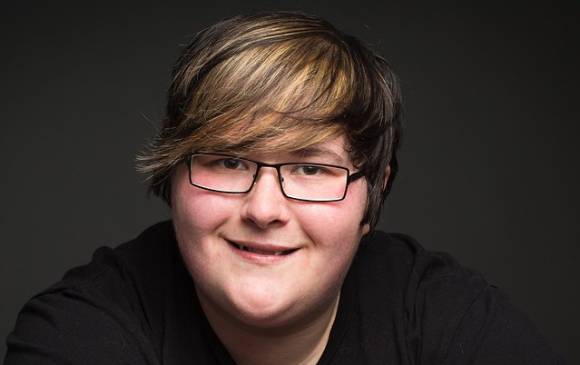 Amy Bleuel, fundadora de Punto y Coma, después de muchos problemas se graduará este año. 