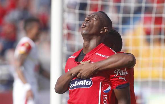 Juan Fernando Caicedo, quien tuvo 3 opciones ante Santa Fe, logró el segundo gol de la Liga con DIM. foTO manuel saldarriaga