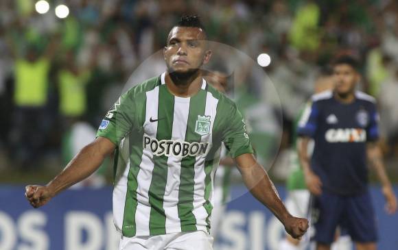 Miguel Ángel Borja marcó los tres goles ante Curitiba. FOTO Manuel Saldarriaga