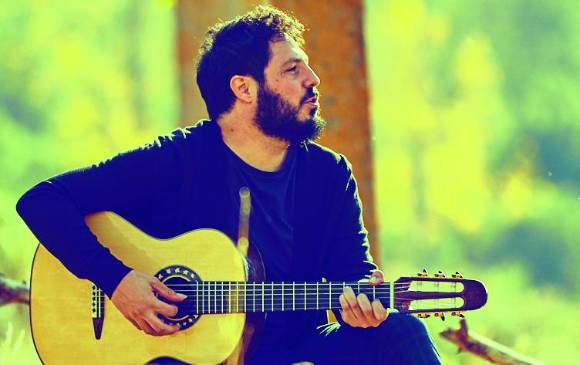 Juan Gómez Canca (1982) es un cantautor y compositor español, conocido artísticamente como El Kanka. FOTO cortesía