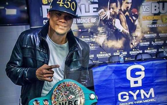 Eléider Álvarez, 32 años, registra un 48% de pegada en el boxeo fruto de 10 nocauts en 21 combates. FOTO cortesía E. Álvarez