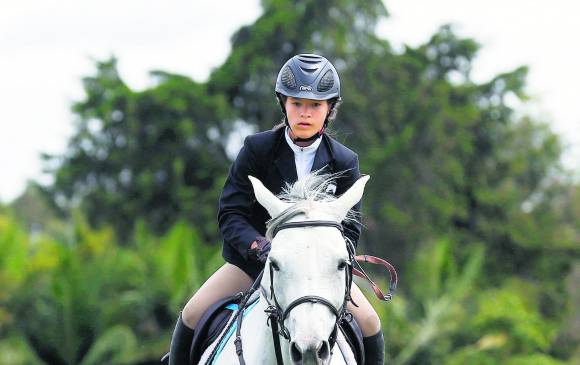 Isabella Lemos lleva cuatro años con el Club Las Pilas de Cali. Varias veces campeona nacional. FOTO Juan Antonio Sánchez