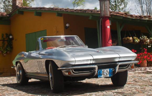 La meta de los propietarios de un antiguo es llevarlo a su máxima expresión de originalidad. En la foto un Corvette Stingray. FOTO cortesía