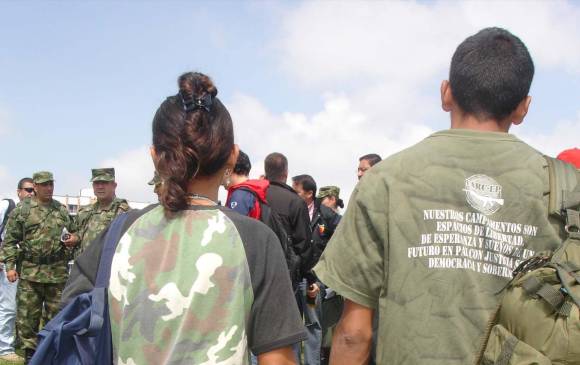 Los menores de edad son utilizados en distintas tareas por las Farc y otros grupos armados ilegales. FOTO archivo
