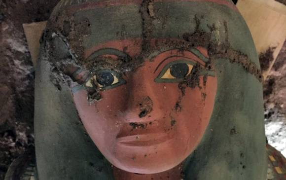 Encuentran una momia milenaria en Egipto