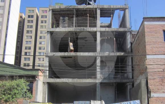 El hombre trabajaba en la construcción de un hotel. FOTO REPORTERO Q’HUBO