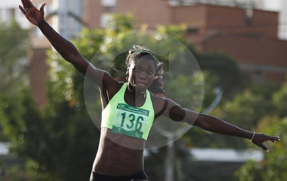 Caterine Ibargüen, máxima aspirante al oro en el salto triple de las justas de Río-16. FOTO Jaime Pérez 
