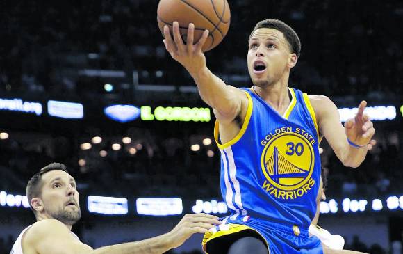 Stephen Curry, jugador de los Golden State Warriors, hace parte del Dream Team que tendrá Estados Unidos en Río. FOTO AP