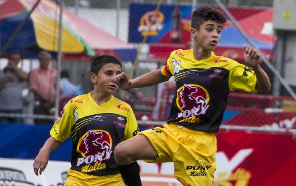 Itagüí venció 1-0 a Juan Pablo II, con tanto de Jean Paul Areiza, a los 30 segundos del juego. FOTO julio césar herrera