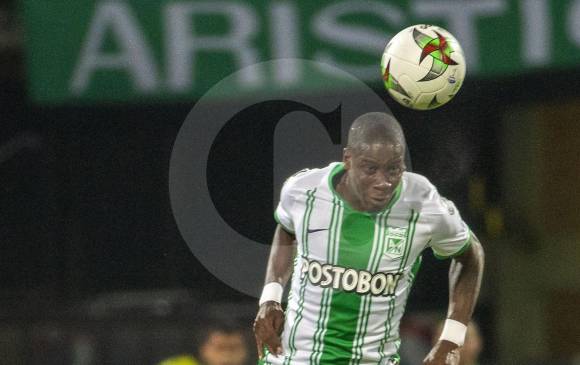 Geisson Perea, durante uno de los pocos partidos que pudo disputar con el verde antes de la pandemia. FOTO edwin bustamante