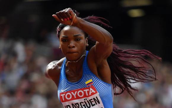 Caterine Ibargüen tiene como marca personal 15.31 metros. Cuando la han exigido impresiona con su determinación y saltos. Este año lleva cinco triunfos y una sola derrota. FOTO AFP