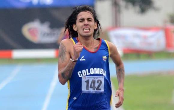 Abajo el colombiano Gerard Giraldo, quiene estará en el Nido del Pájaro hoy. FOTO ap y sstock