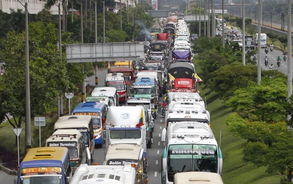 De no llegar a un acuerdo, el próximo lunes 23 de febrero, a las 00:01 comenzaría el paro nacional de transportadores. FOTO ARCHIVO