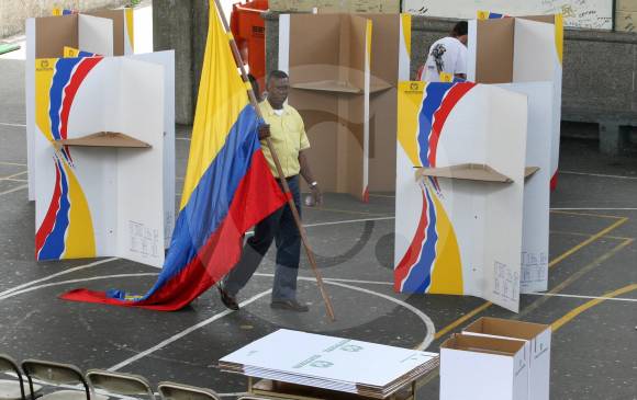 Los votantes deben conocer a los políticos que rodean a los candidatos para poder elegir a conciencia. FOTO juan a. sánchez