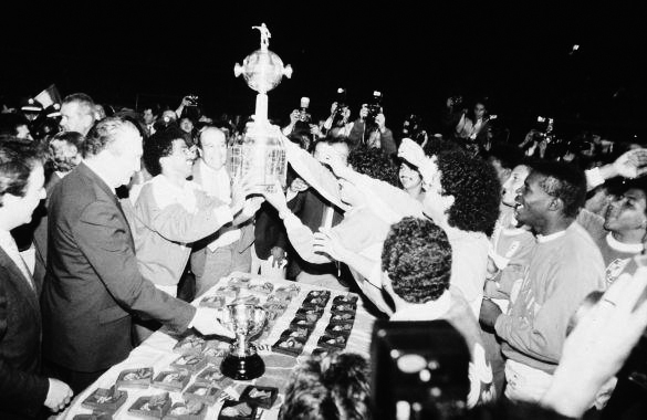 Título que recuerda gran hazaña del 89