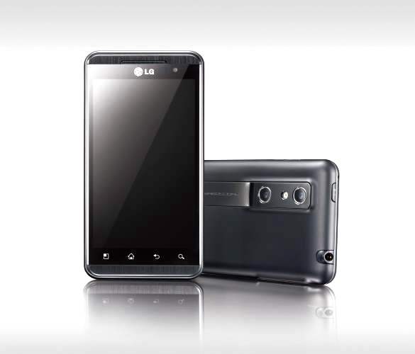 Cortesía - Este celular presenta un gran número de innovaciones tecnológicas, incluyendo la primera arquitectura de núcleo, canal y memoria dual, así como la primera plataforma 3D que permite grabación, visualización y la posibilidad de compartir contenidos. Los usuarios encontrarán un mejor desempeño y velocidad de transferencia por lo que podrán navegar en páginas web y desarrollar multitareas entre programas.