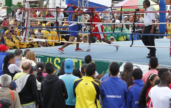 El boxeo, un deporte llamativo en Juegos. FOTO jaime Pérez
