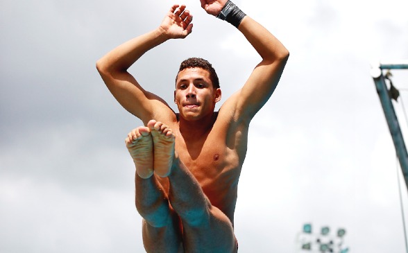 Alejandro Arias es una de las máximas estrellas de los clavados criollos. Ayer ganó al lado de Kevin García. FOTO henry agudelo