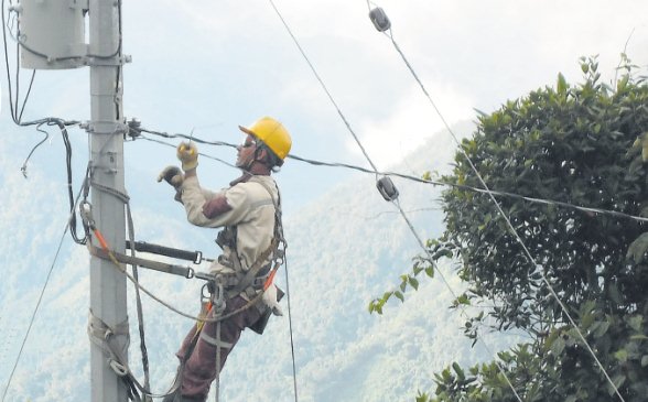 100.000 nuevos hogares en Antioquia salen de las tinieblas