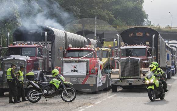 Concentración camionera que fue disuelta en el municipio de Copacabana. FOTO Robinson Sáenz Vargas