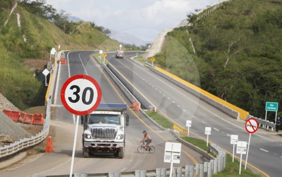El Gobierno busca nuevas maneras de financiar las vías y contempla la valorización. En la foto: Pacífico 2. FOTO Manuel Saldarriaga