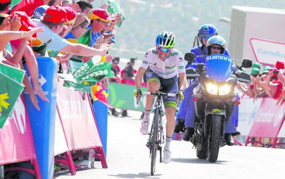 Por sus condiciones de escalador, Esteban Chaves es candidado a representar al país en la ruta de los Olímpicos. FOTO AFP