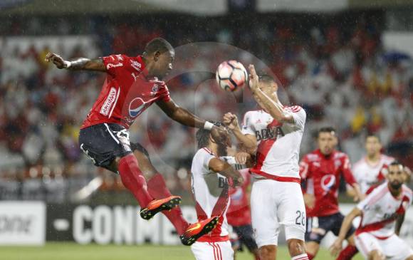 River Plate, que supuestamente venía sin ritmo de competencia, sorprendió en el Atanasio. Fotos Jaime Pérez