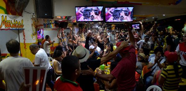 Así celebran la victoria de Paulina Vega en Barranquilla. FOTO EL HERALDO