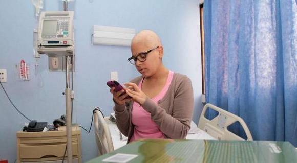 Camila Abuabara recibió un trasplante de médula el 19 de diciembre en la clínica Las Américas de Medellín. FOTO CORTESÍA