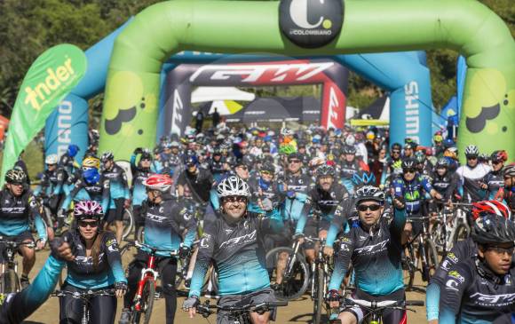 Cada año el Ciclopaseo registra nuevas marcas y ayer volvió a reunir cientos de participantes en un atractivo recorrido por el Oriente antioqueño. FOTOs edwin Bustamante