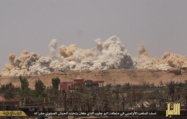 El grupo terrorista Estado Islámico (EI) destruyó este domingo con explosivos el Estadio Olímpico de Ramadi. FOTO Elaph