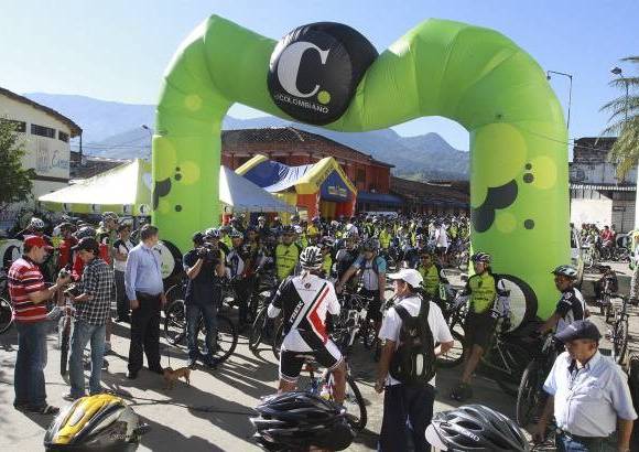 Róbinson Sáenz - 1.320 personas aceptaron el reto de los 17 kilómetros del ciclopaseo EL COLOMBIANO y Bikehouse.