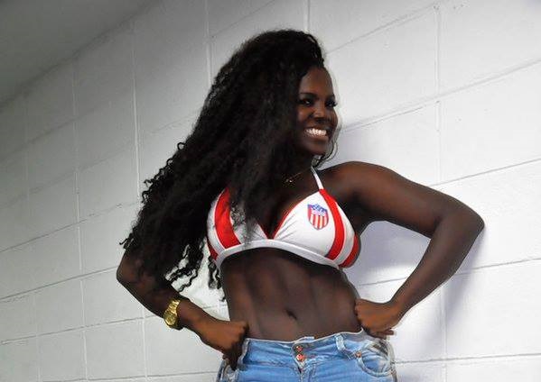 La porrista morena Shirly Salgado denunció presunto racismo en Junior por su despido. FOTO CORTESÍA