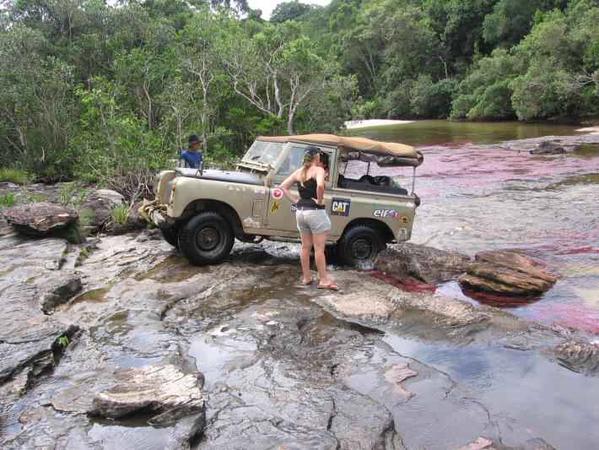Así atravesaron el río de los cinco colores la Legión Land Rover Colombia en su expedición a Caño Cristales. FOTO 