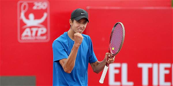 Daniel Galán, primer punto de Colombia en Davis ante Barbados. FOTO CORTESÍA COC
