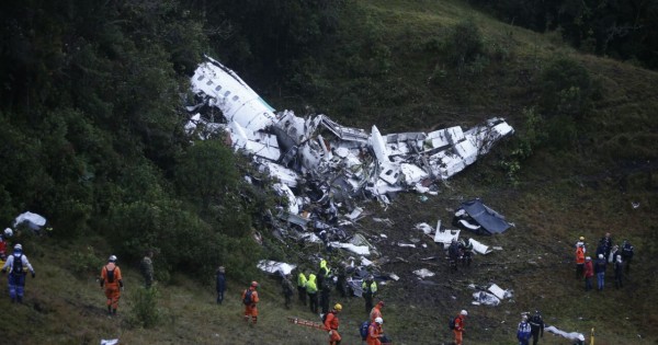 El 28 de noviembre El vuelo 2933 de LaMia que traía a la delegación de Chapecoense para la final de la Copa Sudamericana se estrelló en las montañas antioqueñas. FOTO Juan Antonio Sánchez
