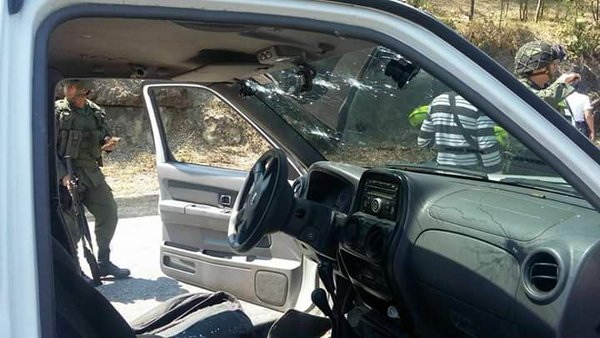 Las versiones iniciales indican que se presentó un cruce de disparos cuando la patrulla se encontró con un retén ilegal en la vía. FOTO COLPRENSA