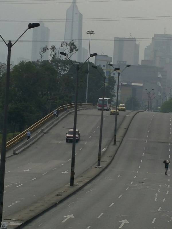 Algunos ciudadanos creen que la calidad del aire ha mejorado poco en estos dos días. FOTO DONALDO ZULUAGA