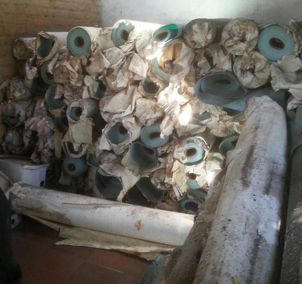 La Contraloría de Bogotá denunció otra bodega del Distrito en la que se encontraron más de 155.000 paquetes de útiles escolares. FOTO CORTESÍA