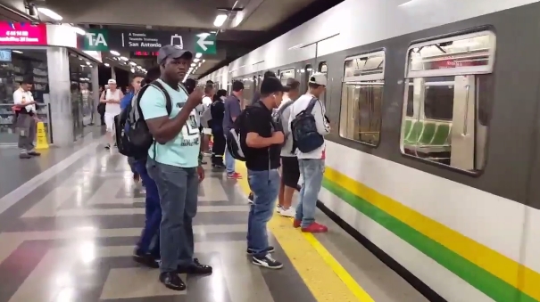 El Metro de Medellín volvió a funcionar a las 10:30 p.m. FOTO Cortesía