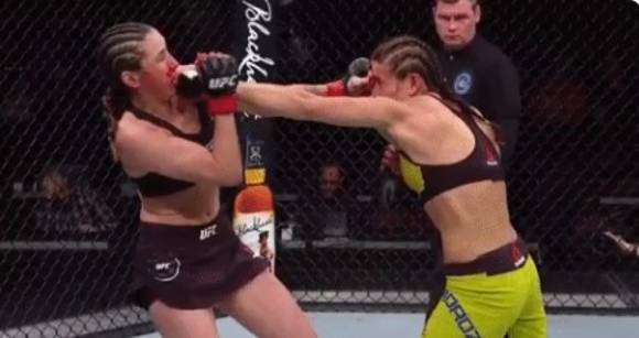 Acá la imagen de Sabina, quien no pudo ante los potentes golpes de la ucraniana. FOTO CORTESÍA UFC