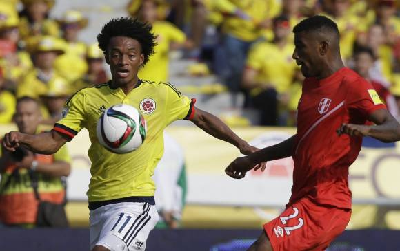 Juan Guillermo Cuadrado tuvo momentos irregulares en el partido, pero puso el pase del segundo gol. FOTO AP