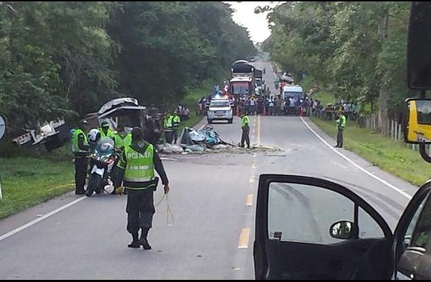 El accidente más grave se presentó a 10 minutos de Arboletes en el que murieron cuatro personas, entre ellas dos niños. La Policía indicó que hubo una reducción en la accidentalidad. FOTO colprensa
