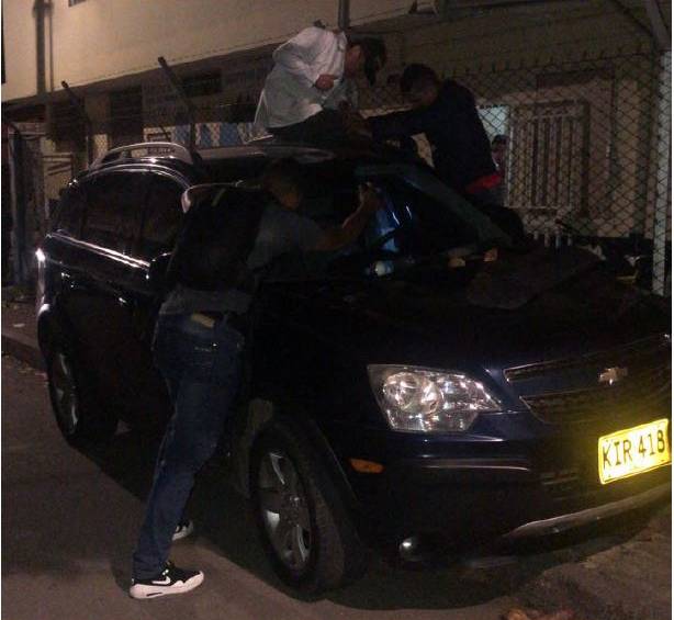 Desde este vehículo habrían atentado contra el senador Alexander López. FOTO: Cortesía Nomadesc