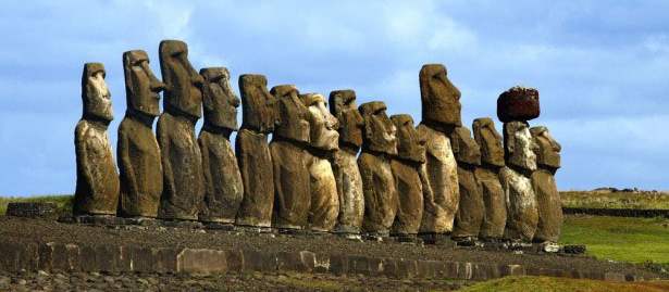 Gobierno de Chile hará realidad sueño de Cousteau | La isla es destino turístico por la cultura de la etnia rapanui, cuyo vestigio son enormes estatuas conocidas como moai. FOTO cortesía