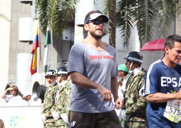 Esteban Jaramillo y Sebastián Salazar - Más de 10 mil competidores se dieron cita en esta histórica cita deportiva que se corría en las modalidades de 5, 10, 21 y 42 kilómetros.